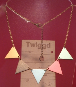 Perfect jewellery for the Chatsworth Road Festival. We have made a lot of bunting.